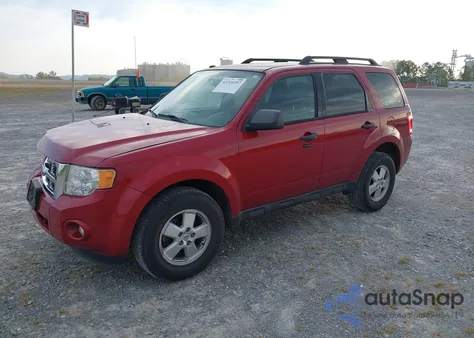 2010 Ford Escape Xlt из США, поврежденный, VIN 1FMCU0D71AKC61390
